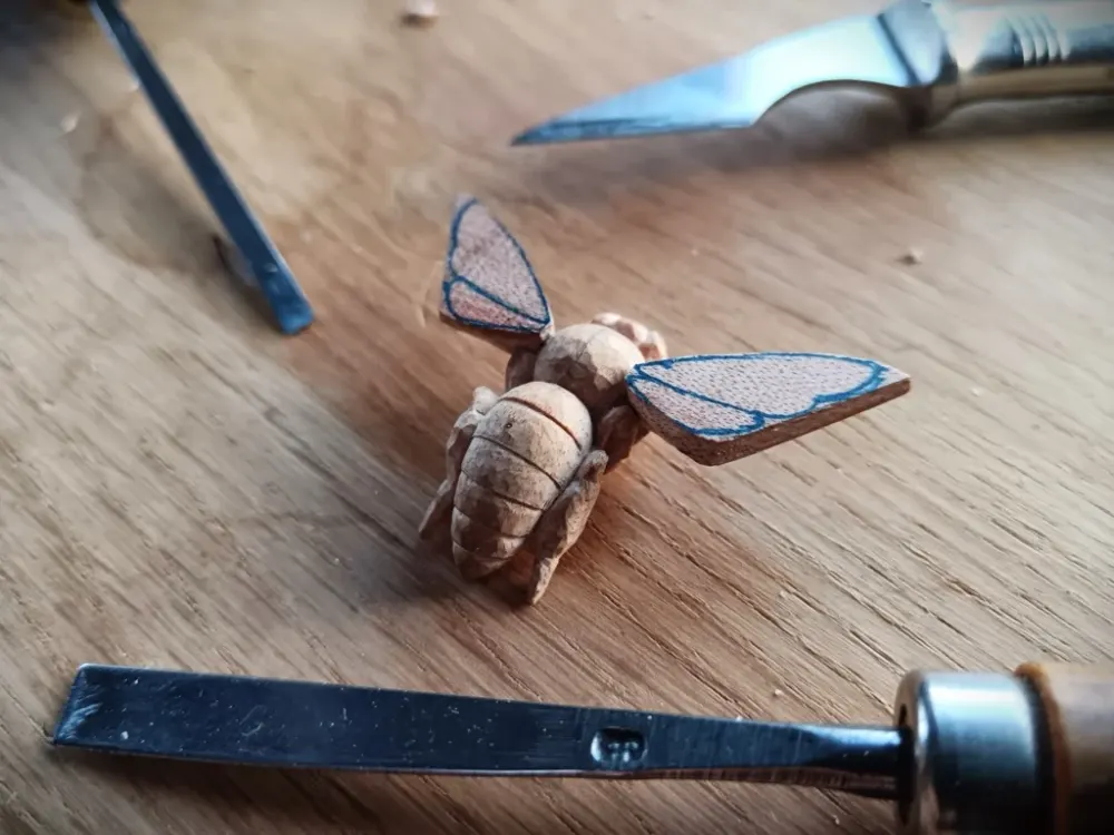 Bee